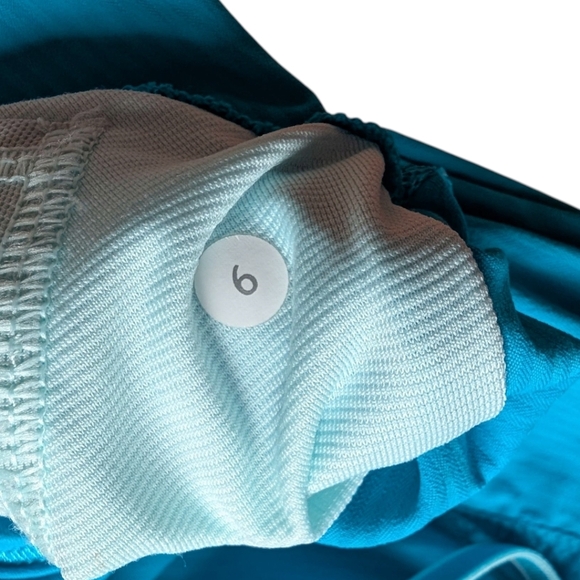 Lululemon Street To Studio Crop *No Liner Beach Blanket Blue Rel: 4/13 Women's 6 - Picture 13 of 15